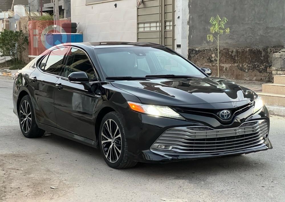 تۆیۆتا کامری